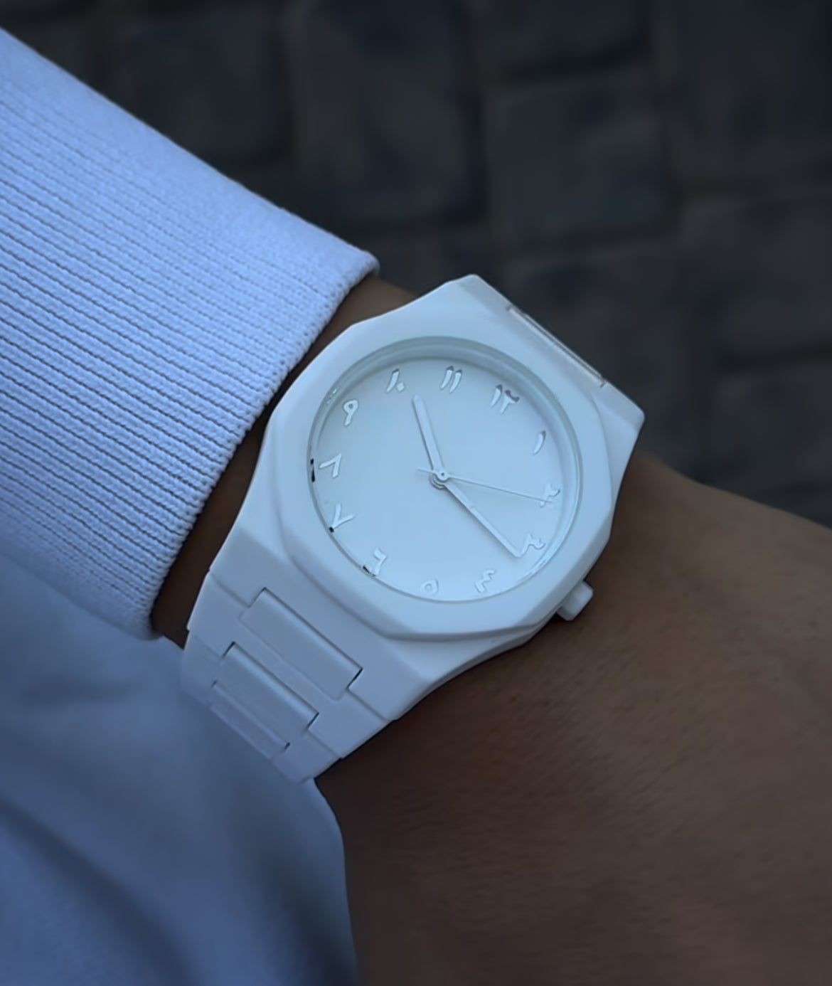 WHITE ARABIC AURA WATCH LIGHT WEIGHT